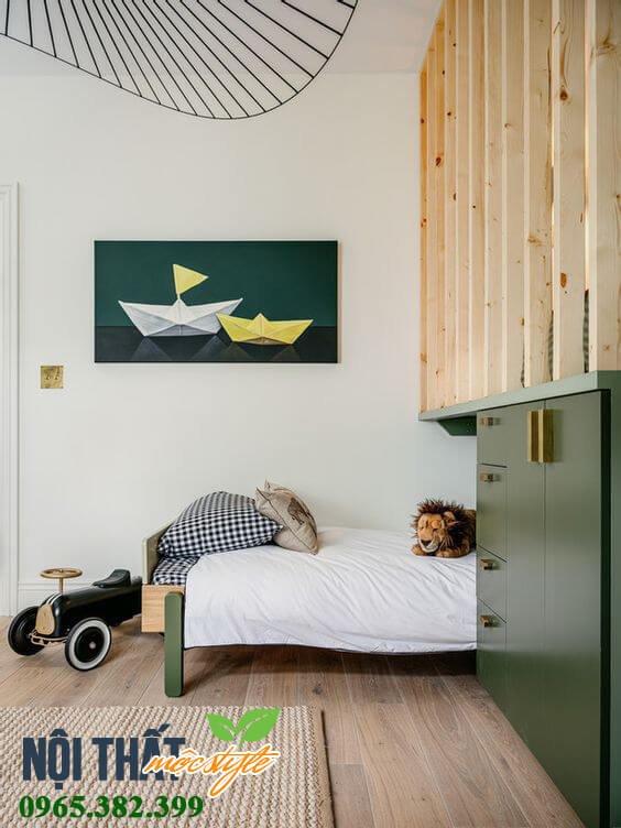 Không gian phòng ngủ nhỏ trơ nên tinh tế hơn, sang trọng hơn với những bức tranh nghệ thuật