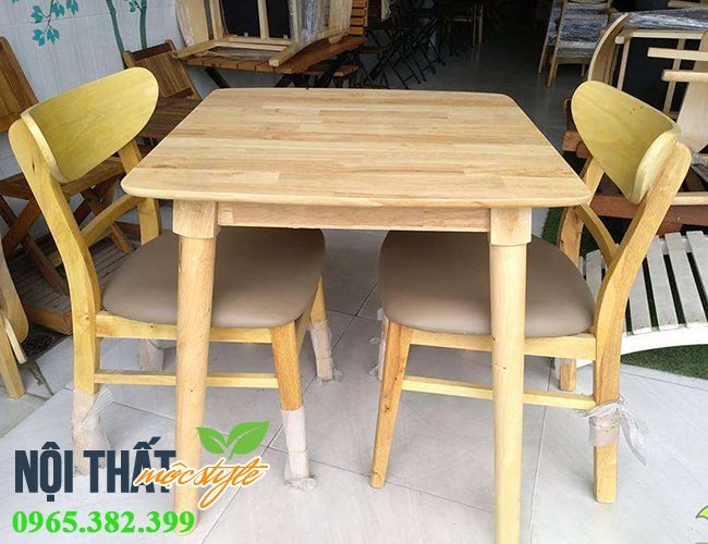 Bộ bàn ăn 2 ghế mango kết hợp với mẫu bàn ăn vuông được đặt đóng tại Mộc Sttyle