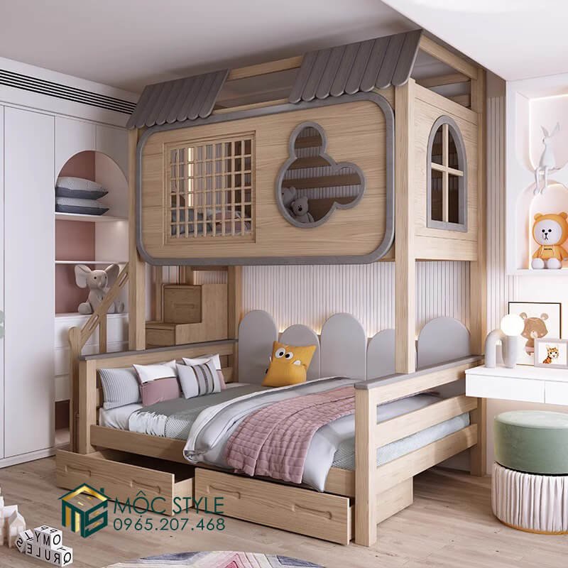 Chiếc giường màu gỗ mộc mạc phù hợp với không gian màu hồng chủ đạo của tường phòng bé.