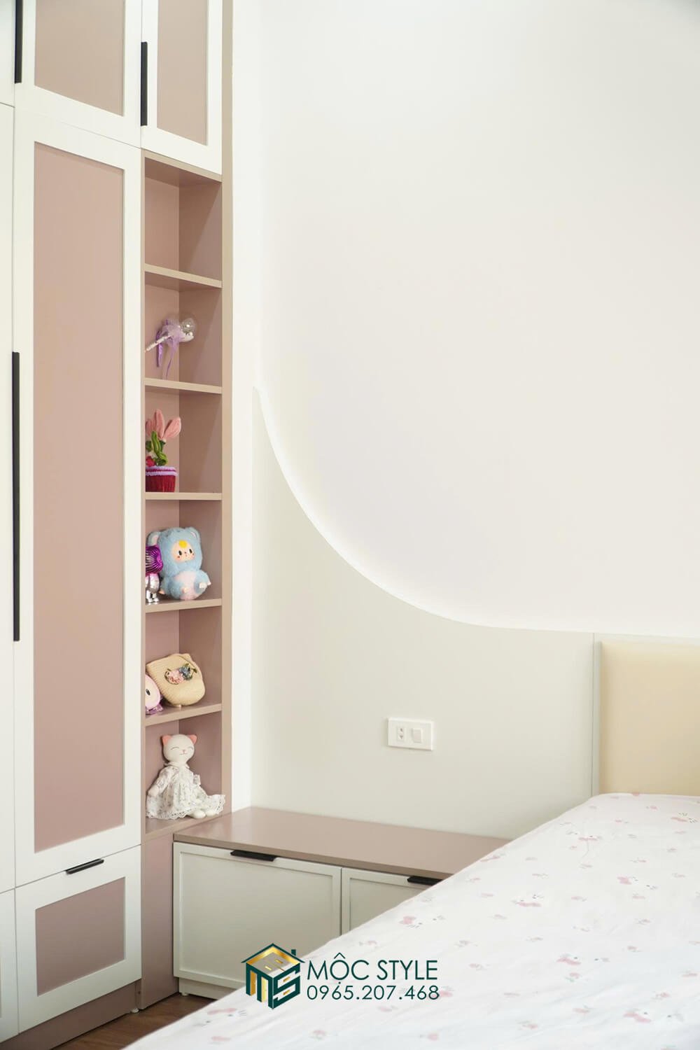 Bộ tủ quần áo với hệ tủ trang trí tiện lợi và thu hút